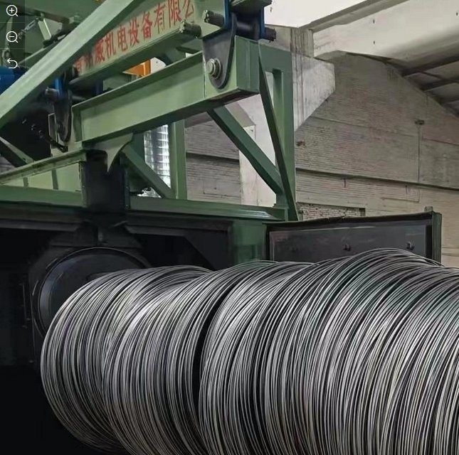 Eén jaar naverkoopservice Draadstaaf spoel Shot Blasting Machine met roterende abrator